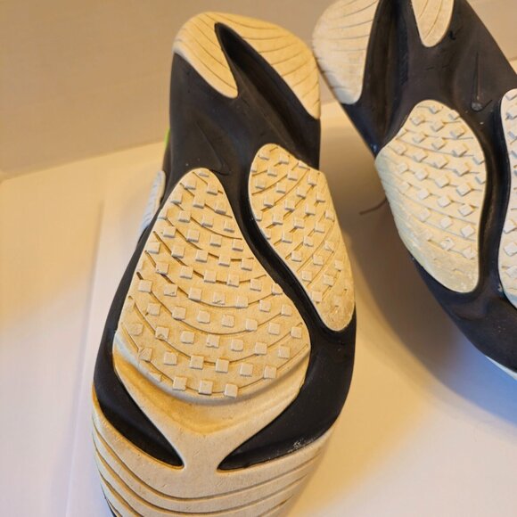 Nike  Zoom 2K  Men's Size 11 White-Black Volt Sneakers - A00269-004 - Picture 13 of 13